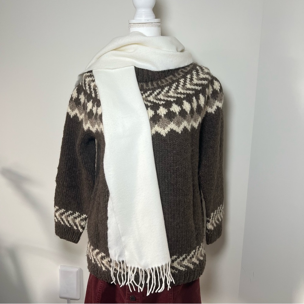 100% Cashmere Scarf — Made in‎ Scotland — White with Fringe 🕊️